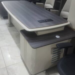 Elegant Wooden Office Table (REF RT0001)