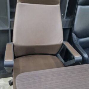 Executive Brown Cushioned Office Chair (Ref: RC10015)