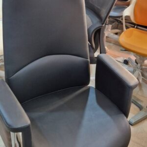 Black Executive Office Chair (Ref: RC10008)